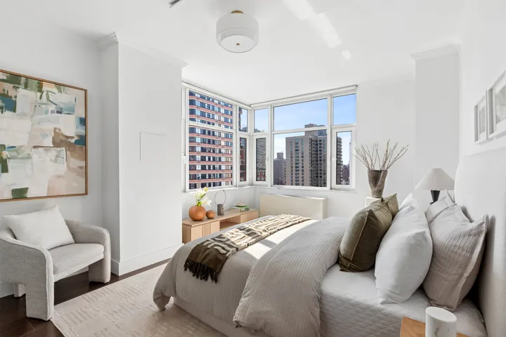 404 E 76TH Street, New York City, NY 10021