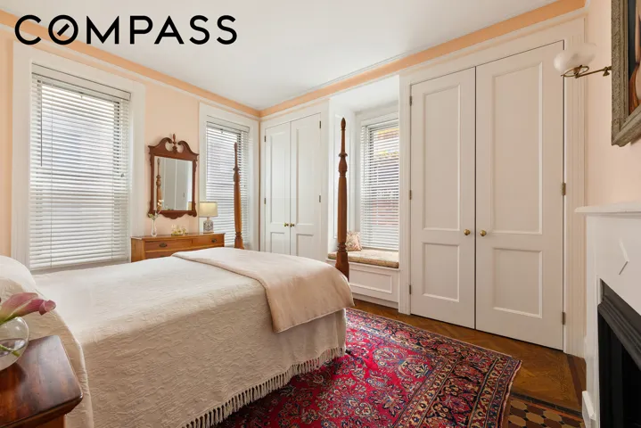 34 Gramercy E Park, New York City, NY 10003