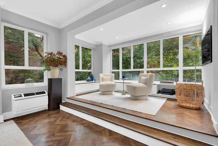 15 E 91ST Street, New York City, NY 10128