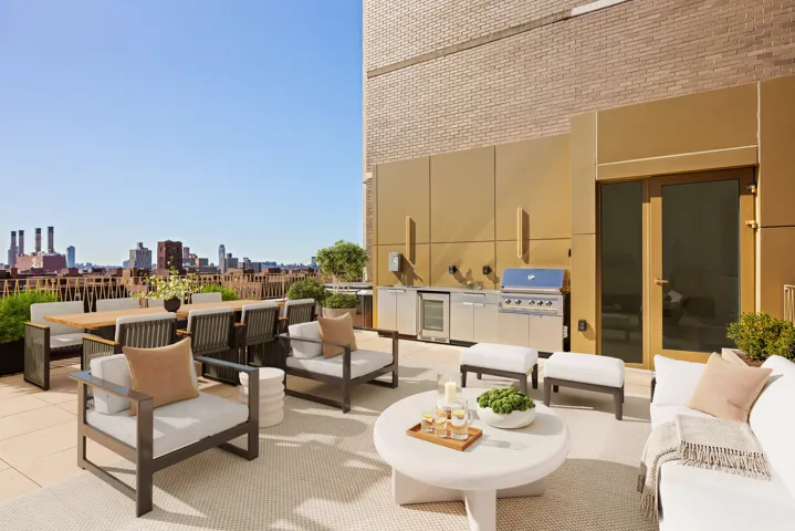 350 E 18TH Street, New York City, NY 10003