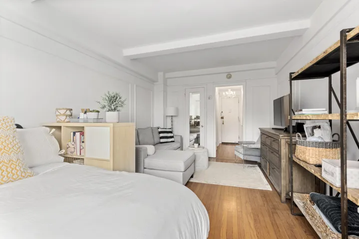 235 W 102ND Street, New York City, NY 10025
