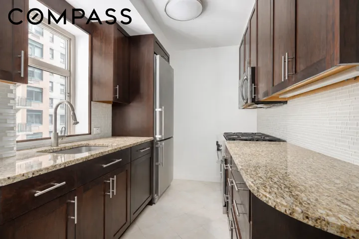 200 E 57th Street, New York City, NY 10022