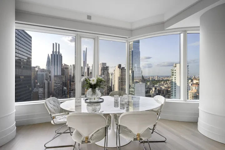 252 E 57TH Street, New York City, NY 10022