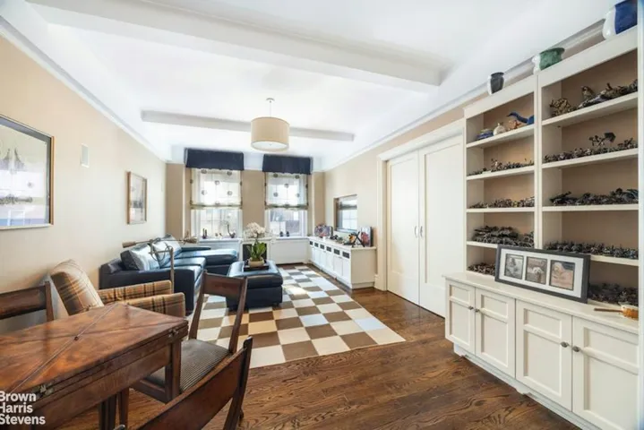 136 E 64TH Street, New York City, NY 10065