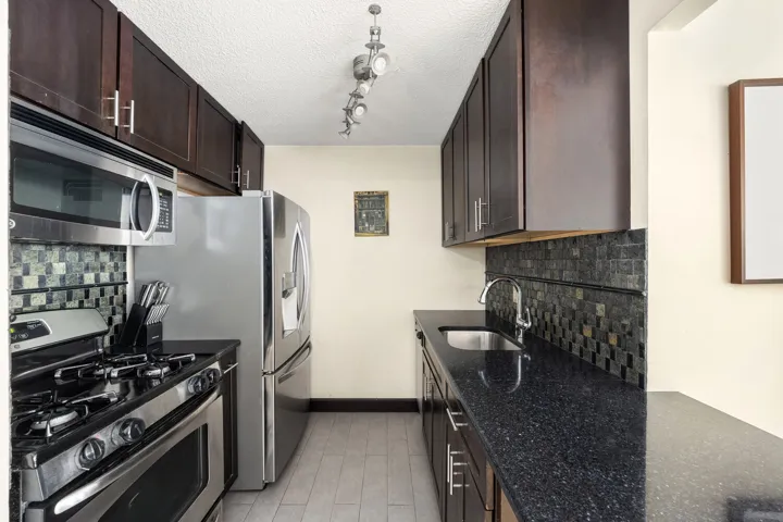130 LENOX Avenue, New York City, NY 10026