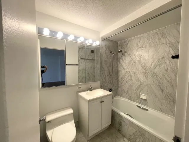 1 S END Avenue, New York City, NY 10280
