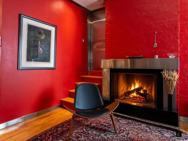 420 W 46th Street, New York City, NY 10036