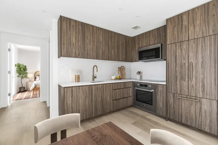 625 NEW YORK Avenue, New York City, NY 11203