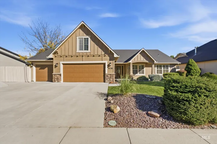 678 N Saddlebrook Way, Star, Idaho 83669