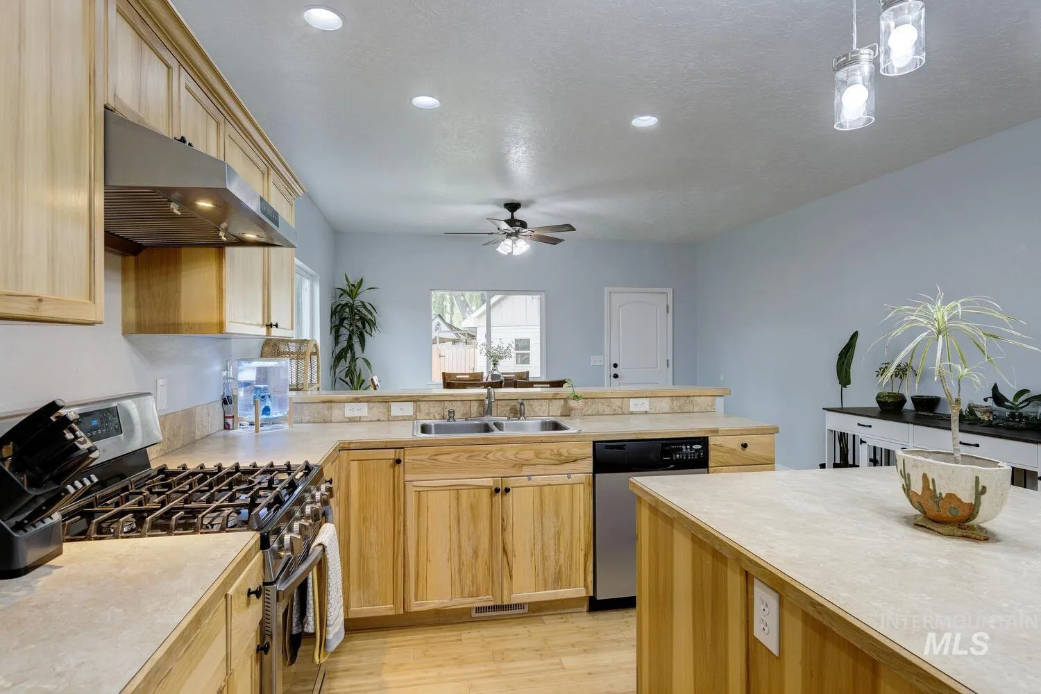 1170