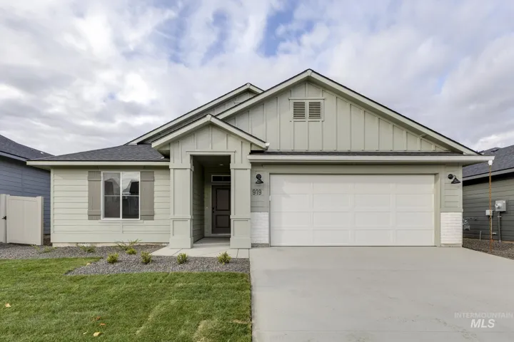 6826 S Lumberton Way, Meridian, Idaho 83642