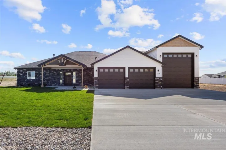 4335 Nw Purple Sage Cir, Mountain Home ID 83647