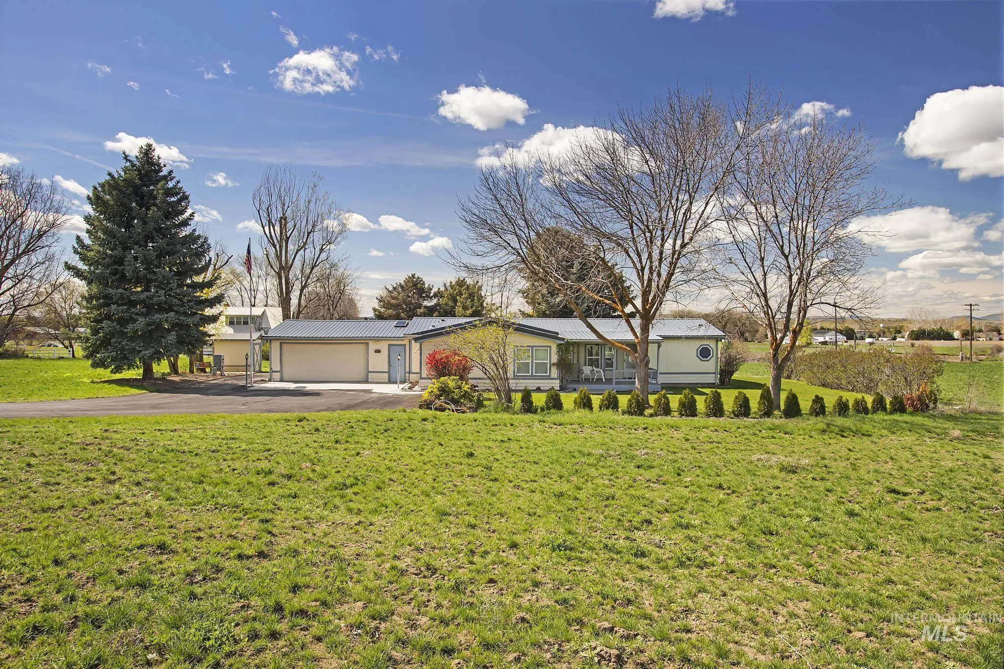 1170