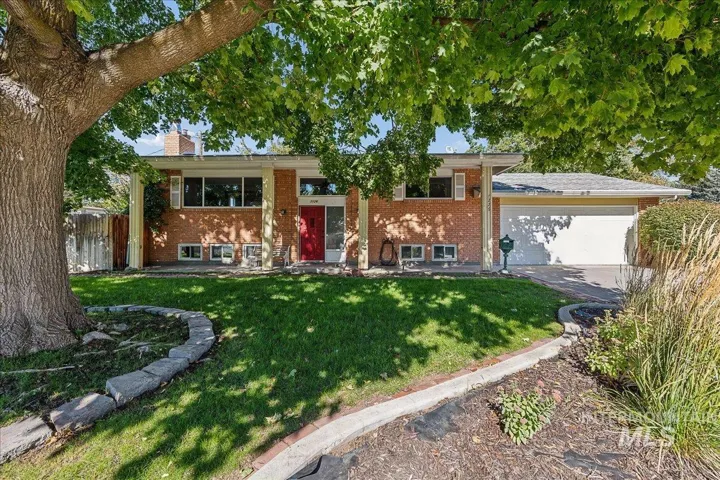 7226 W Cedarwood, Boise, Idaho 83709