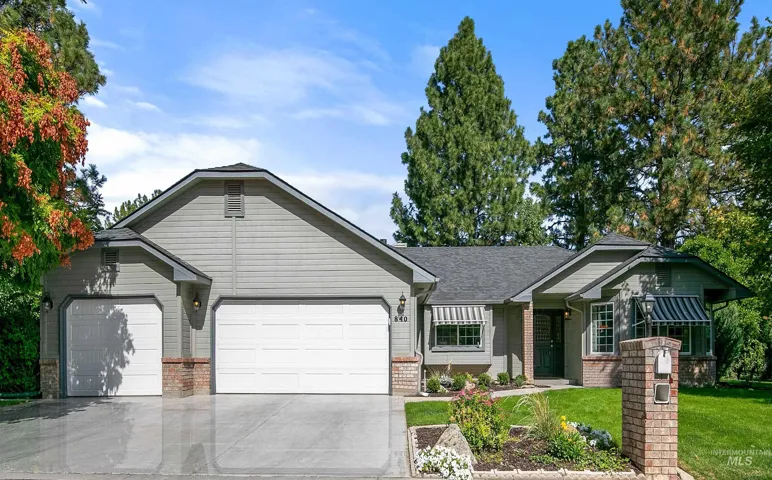 840 N Nicklaus Lane, Eagle ID 83616
