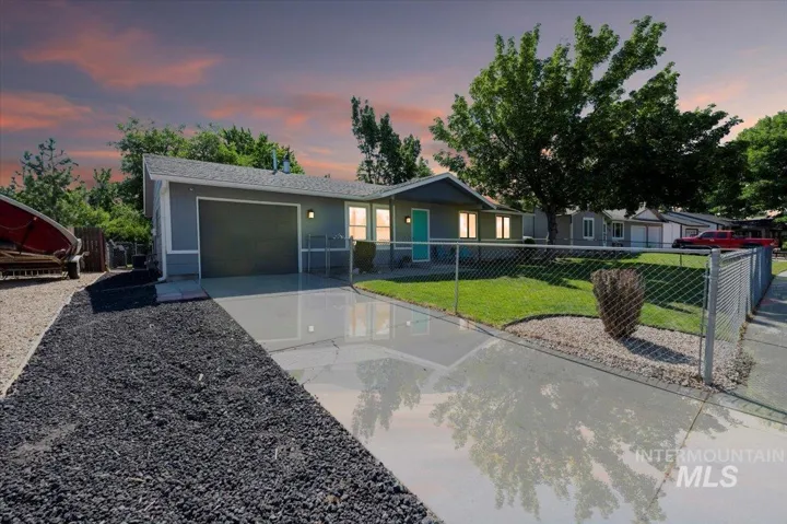 2530 N Hampton, Boise Id 83704