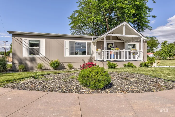 1500 W 7th # 1, Weiser, Idaho 83672