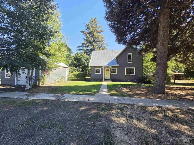 140 S 1st St, Cambridge, Idaho 83610