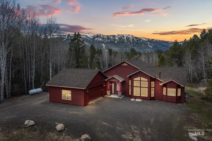 12923 Red Fir Rd, Donnelly Id 83615
