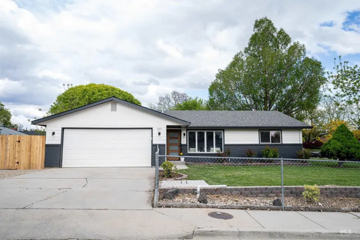 107 S Homedale Ave, Caldwell Id 83605