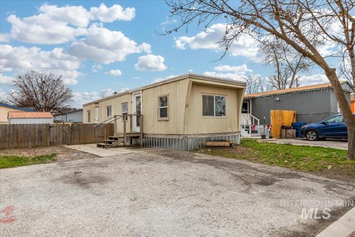 3948 Adams Street # 12, Garden City ID 83714