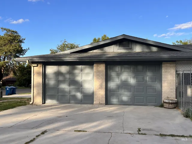 1212 Ash St, Caldwell Id 83605