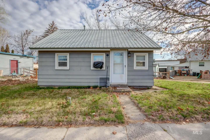 401 River St, Payette ID 83661-0000