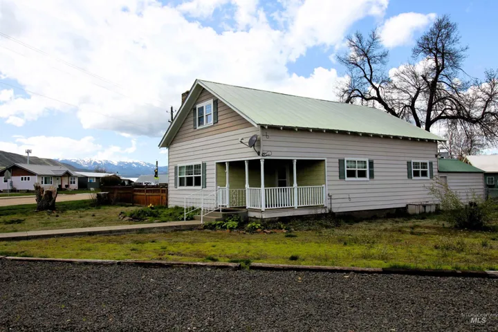 15 N. 2nd Street, Cambridge Id 83610