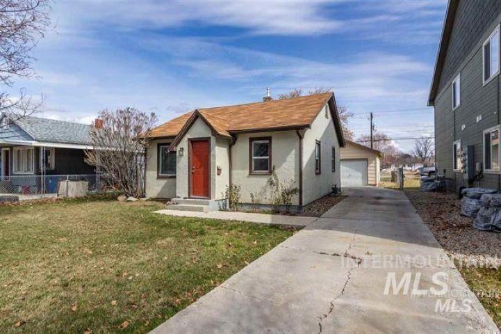 608 Fern St, Nampa ID 83686