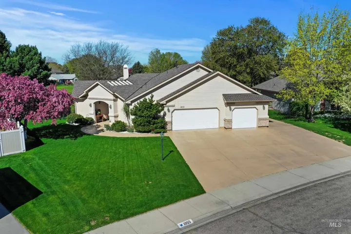 1955 N Aronmink Way, Meridian Id 83642-2240