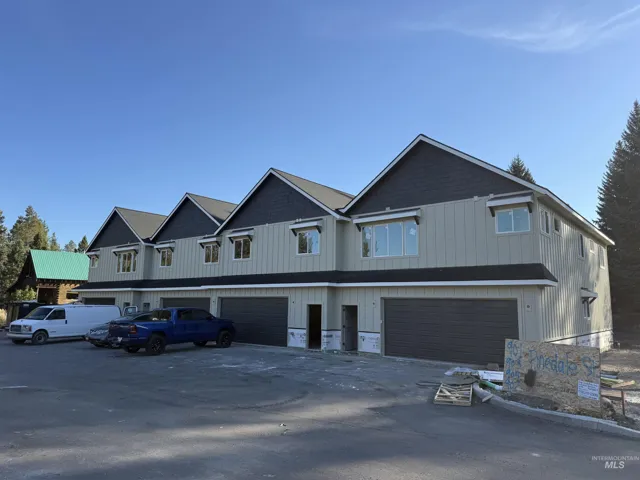 901 Pinedale St, Mccall, Idaho 83638