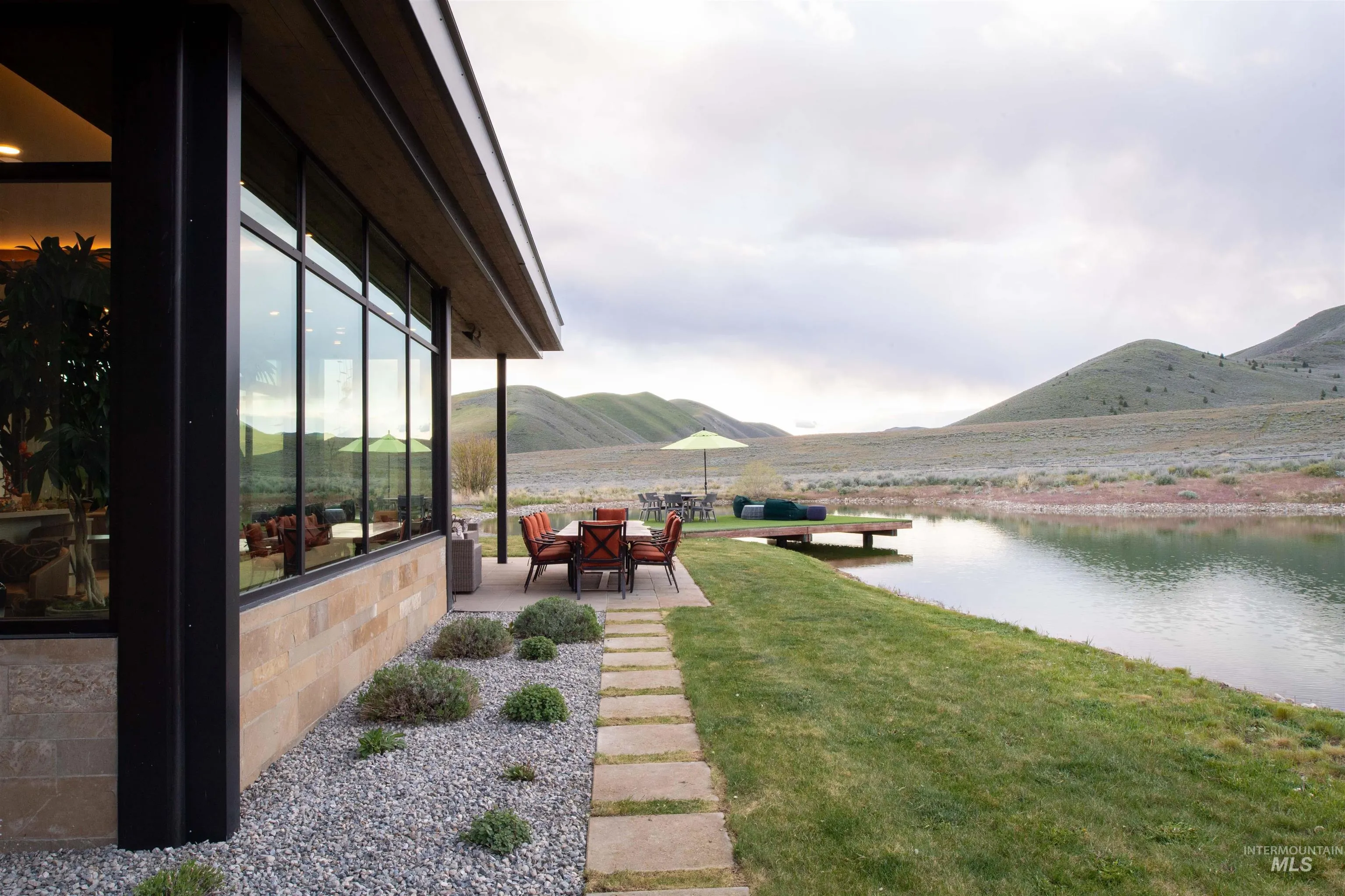 1170