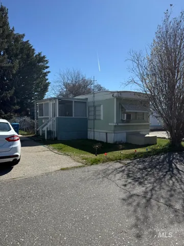 3249 W Cherry Ln. # 10, Boise Id 83705