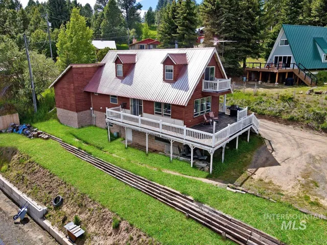 606 Crawford Avenue, Cascade Id 83611