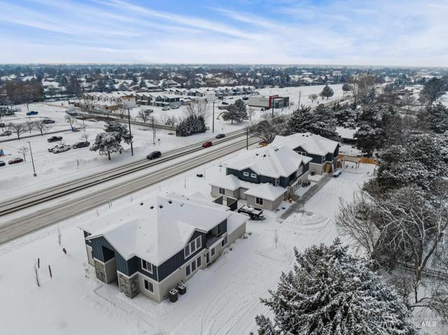 1521 S Clear Creek Dr, Boise ID 83709