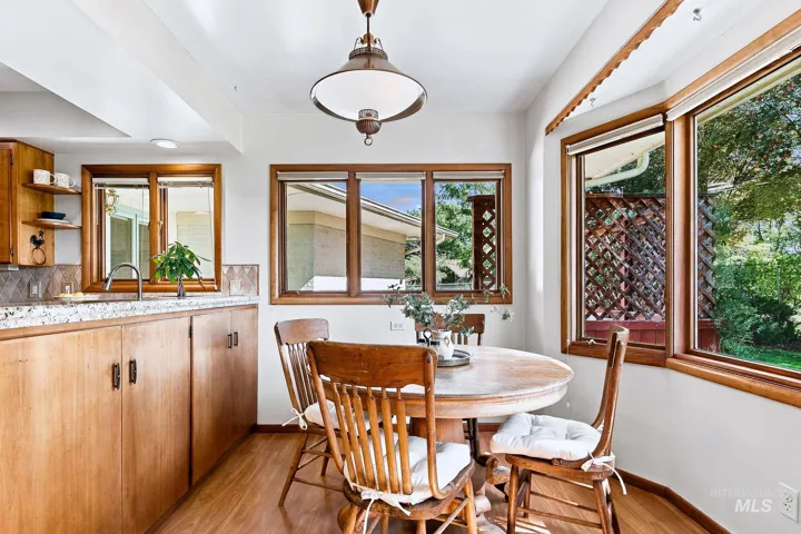 619 Fairway Dr, Caldwell, Idaho 83605