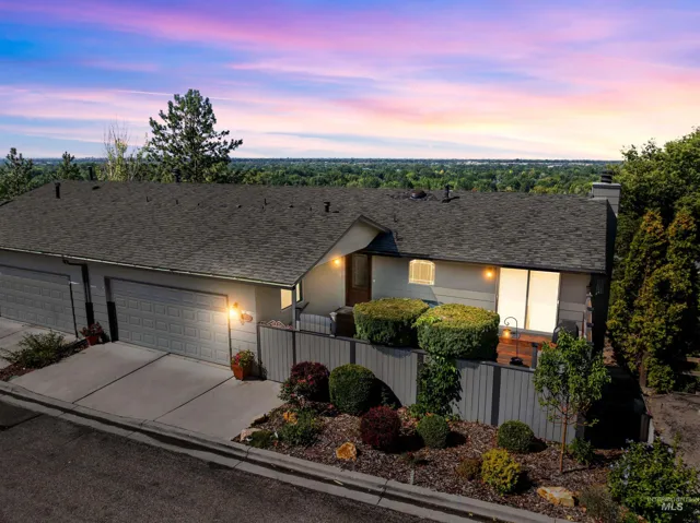 4915 N Bitterbrush Drive, Boise, Idaho 83703