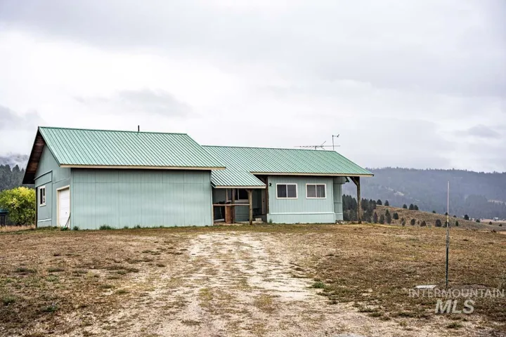107 Skidoo Place, Cascade Id 83611