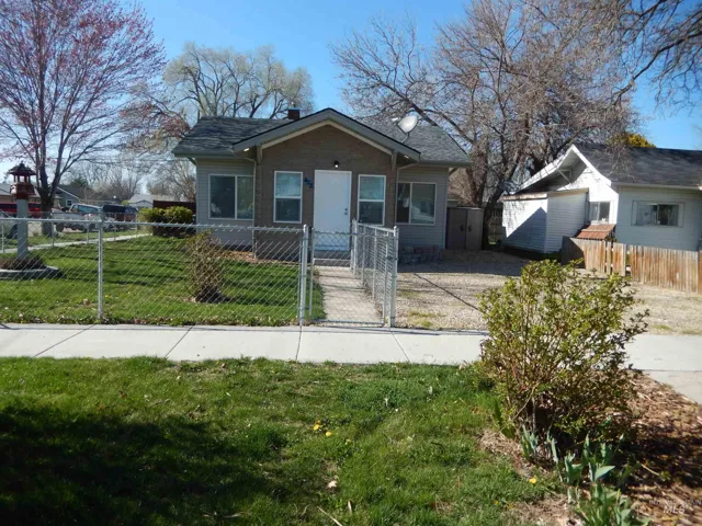 423 20th Ave S, Nampa Id 83651