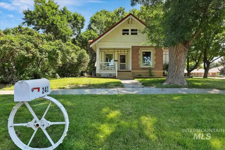 241 S 9th St, Payette, Idaho 83661