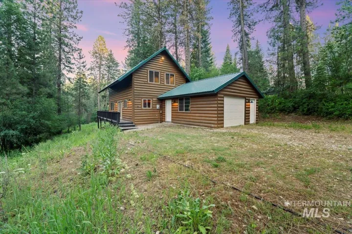 5 Huckleberry Rd., Garden Valley, Idaho 83622