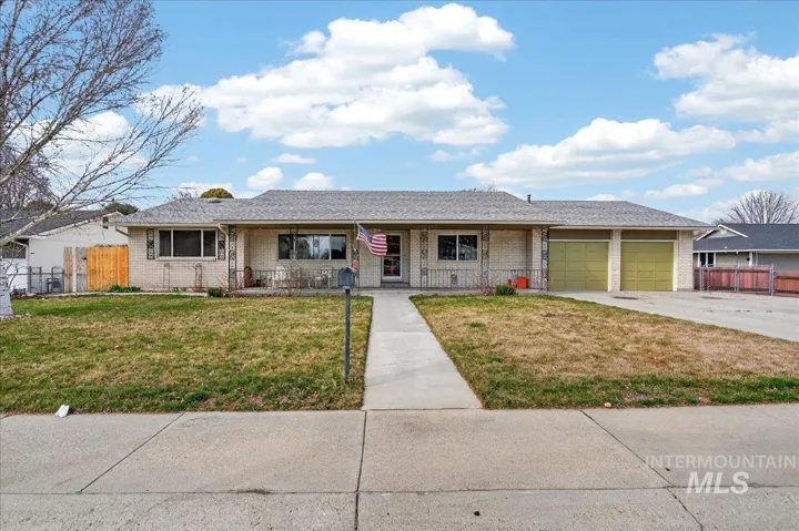 1933 N Blossom Pl, Meridian, Idaho 83646