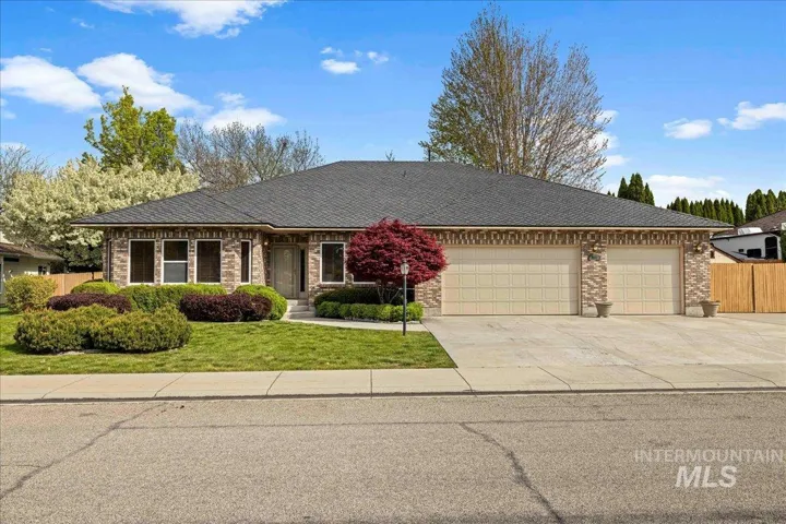 900 E Saint Martin, Meridian Id 83642-8925
