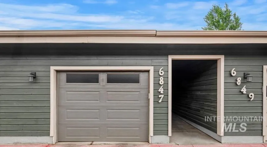 6847 W Maxwell Ln, Boise, Idaho 83704-8523