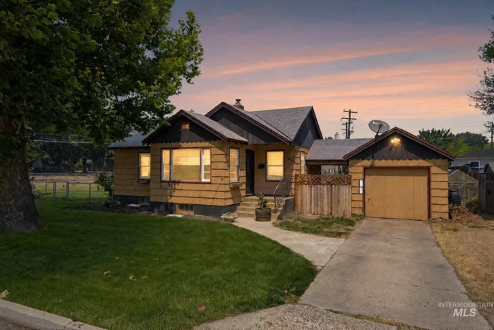 1107 E Logan Street, Caldwell, Idaho 83605