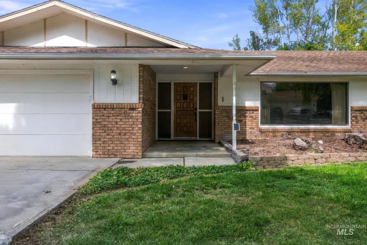 212 Hilldrop St, Caldwell, Idaho 83605