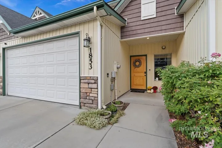 1853 S Kamiah Lane, Boise Id 83705