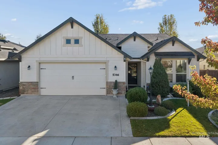 5346 N Mitchum Avenue, Meridian, Idaho 83646