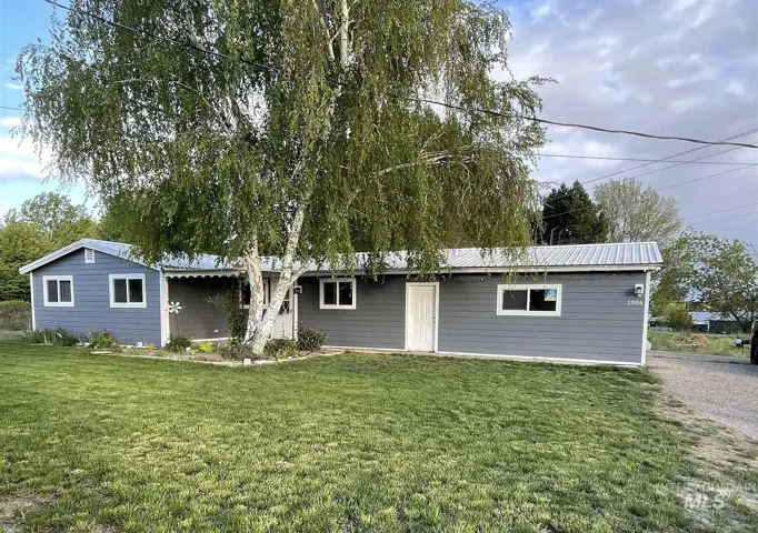 1506 W 2nd, Weiser Id 83672-1208