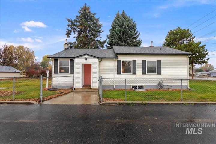 2105 E Amity Ave, Nampa ID 83686